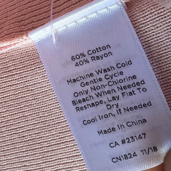 WomenTalbots Pink long sleeve boat neck Top Size XS. - Picture 15 of 16